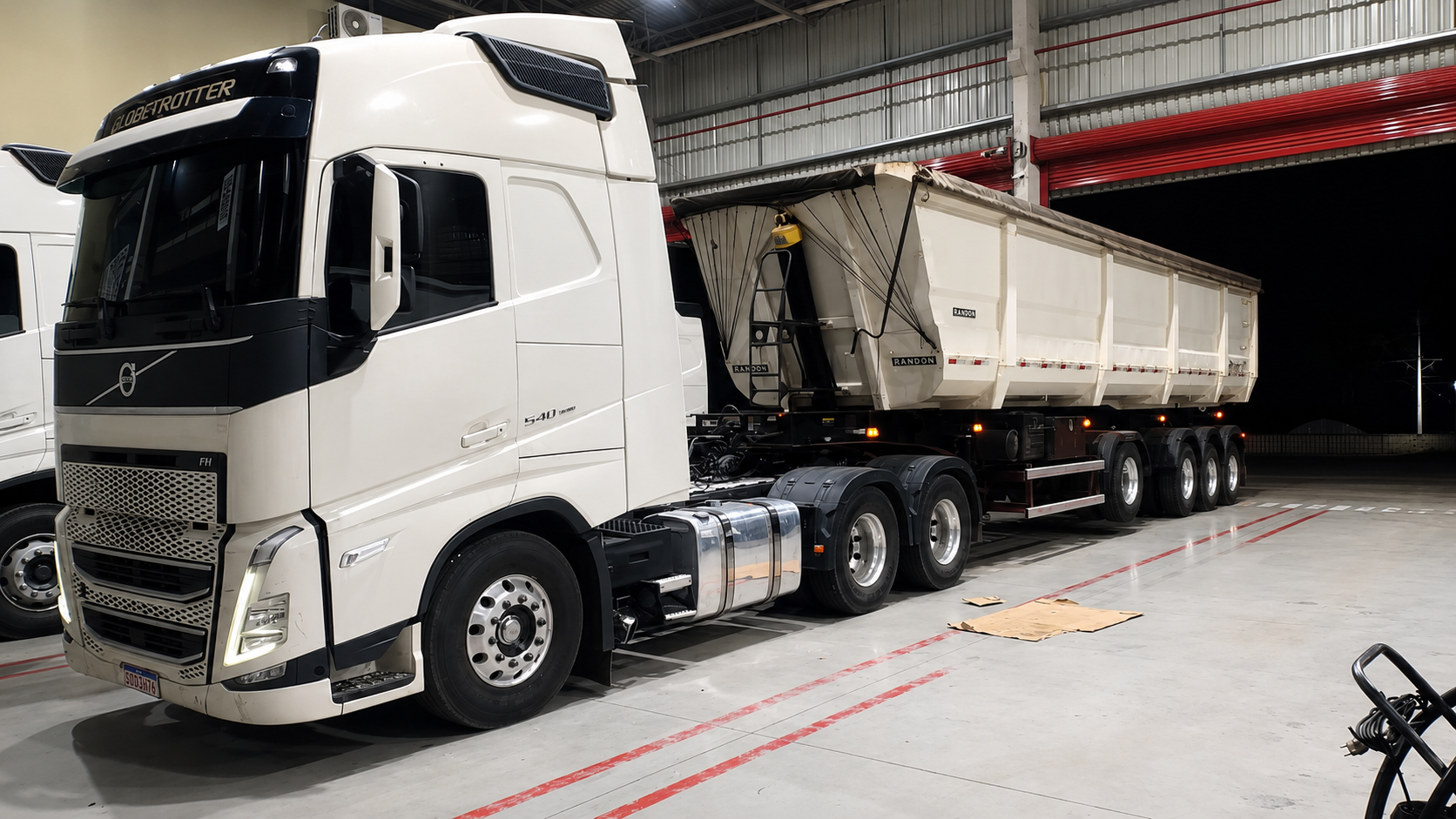 Volvo FH 540 da HF Transportes
